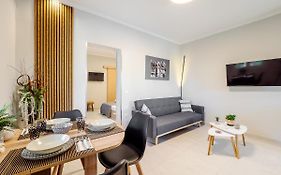 George Apartment